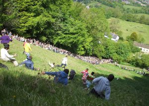 1280px-CheeseRolling